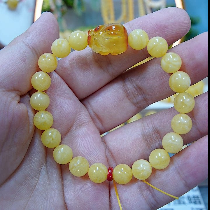 8+手饰