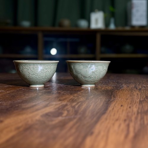 70ml中国非遗浮雕青瓷牡丹桃子