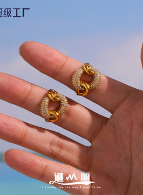 谜丽 5A锆石几何环扣满钻戒指时尚配饰不锈钢镀18K真金食指戒饰品