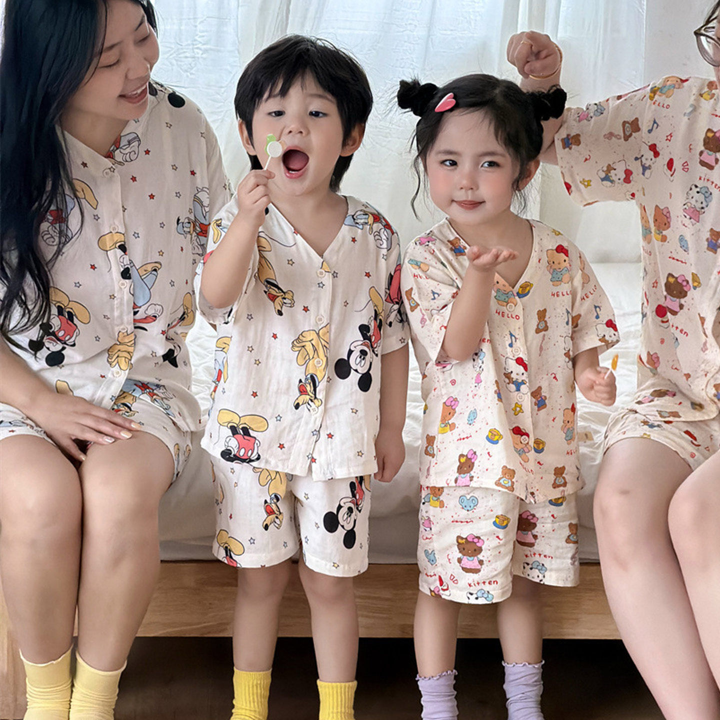 亲子儿童V领纯棉家居服套装卡通印花休闲宽松短袖短裤两件套棉纱