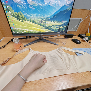 无痕大码内衣女薄款大胸显小胸聚拢防下垂收副乳调整型文胸罩