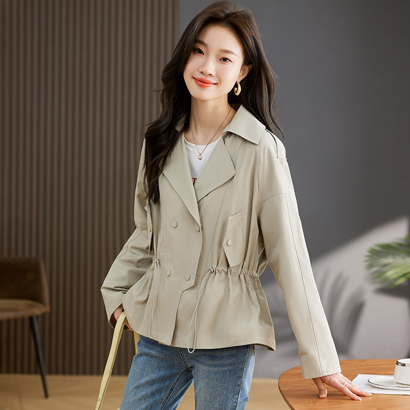 2025年春季上新气质时尚干练西装领收腰显瘦纯色短款风衣外套