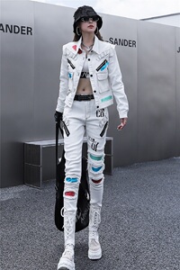 早秋季穿搭女装2023年新款网红炸街白色牛仔时尚洋气辣妹两件套装