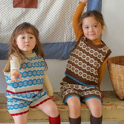 现！25AM儿童韩版复古花朵毛线针织马甲短裤套装宝宝秋装男女童