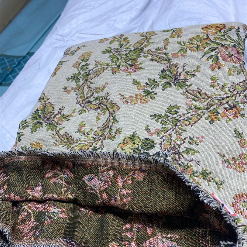 2.8米双面提花织锦缎面料