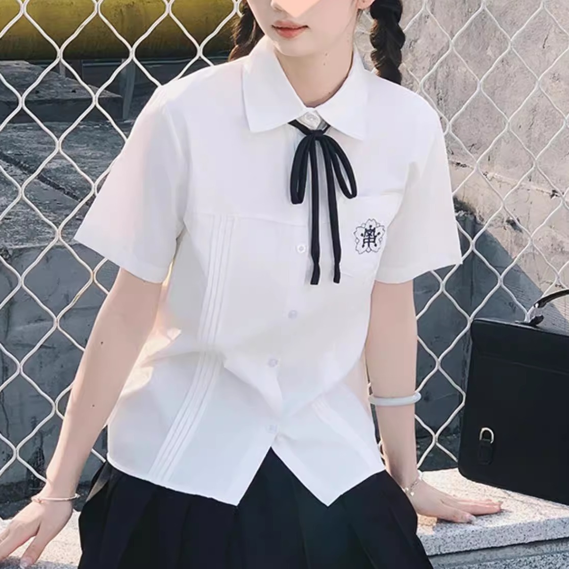 jk小岚中刺绣夏季校服衬衫现货