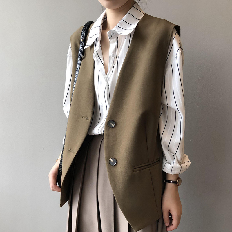 西装马甲女春秋短款外搭小背心叠穿宽松复古法式西服马夹休闲坎肩
