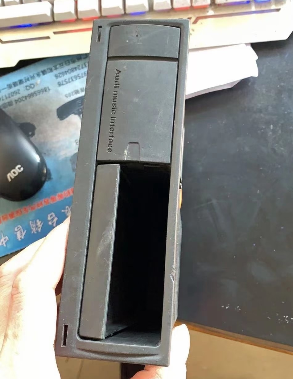 奥迪AMI音乐盒，奥迪A6C6奥迪Q7奥迪A8D3娱乐系统均可以使用