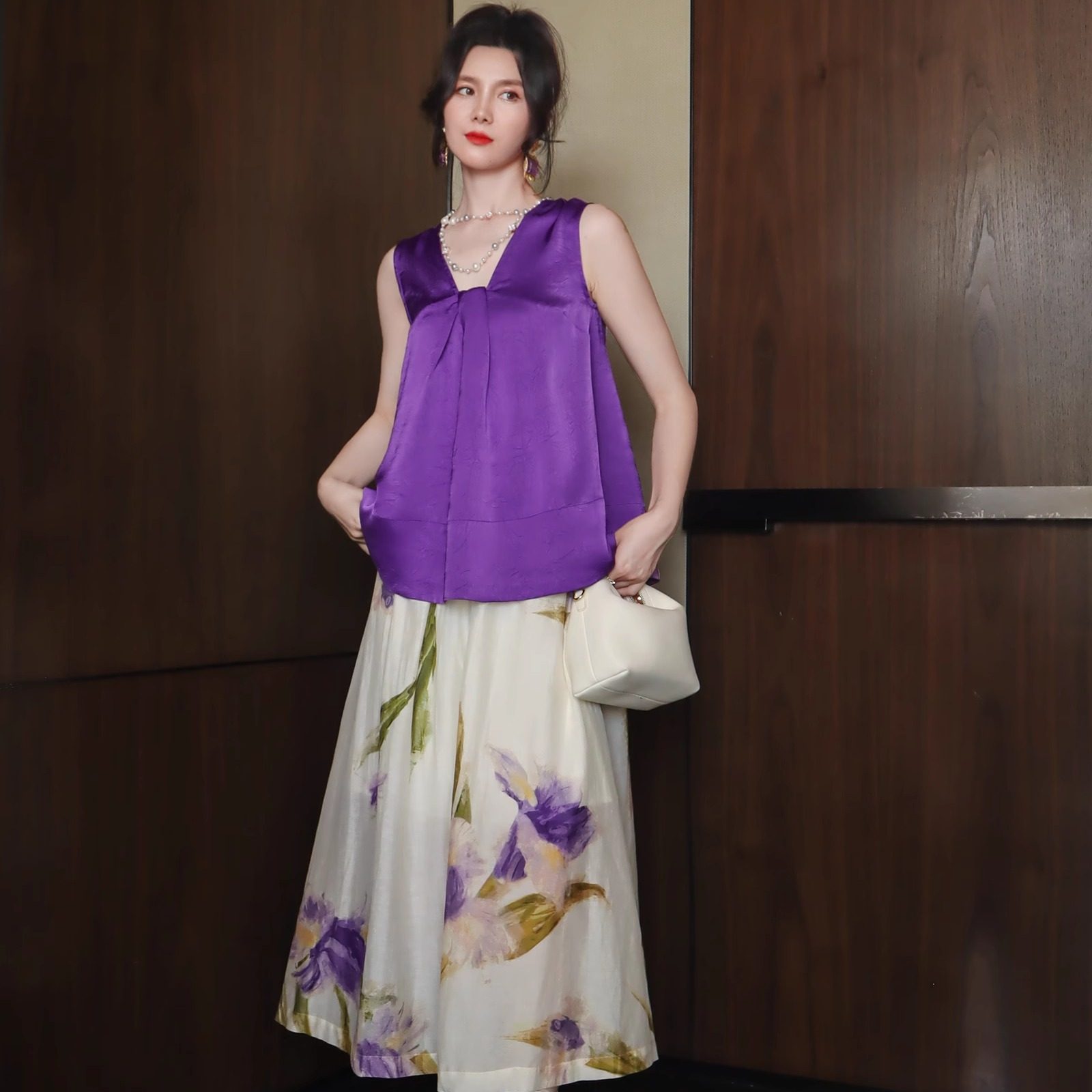 度假风抓花缎面背心上衣高腰半裙