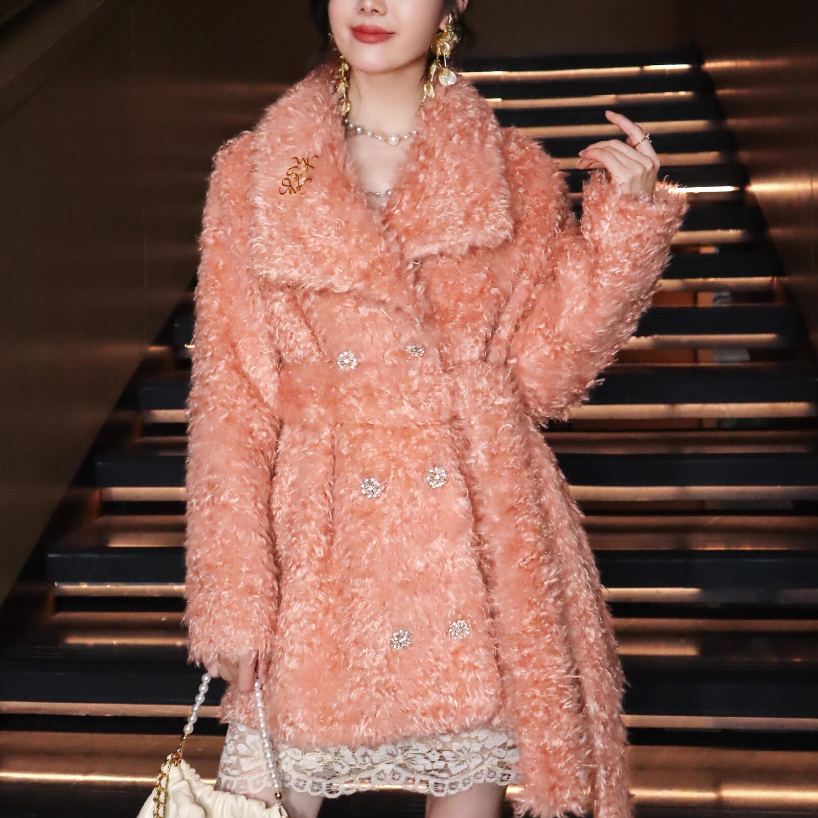 千金名媛风绯粉色中长款皮草大衣