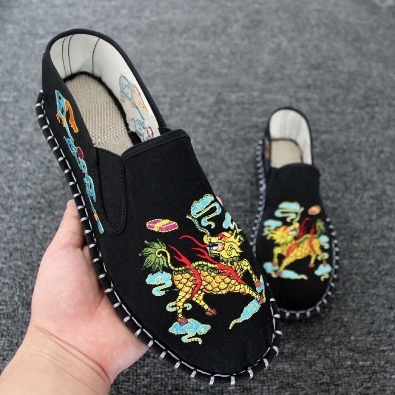刺绣布鞋男休闲老北京一脚蹬夏季麒麟防臭透气低帮懒人鞋社会潮鞋
