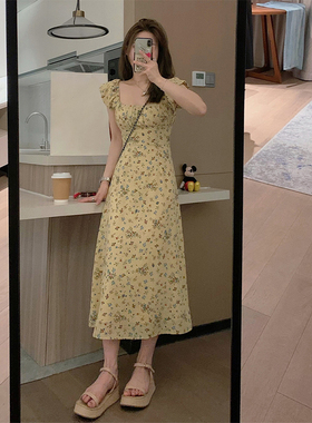 Veee 樱草黄夏花 显瘦显高法式方领小飞袖气质温柔碎花长款连衣裙