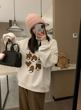 Veee 重工毛毡小狗刺绣 可爱圆领加绒加厚米灰色休闲宽松套头卫衣
