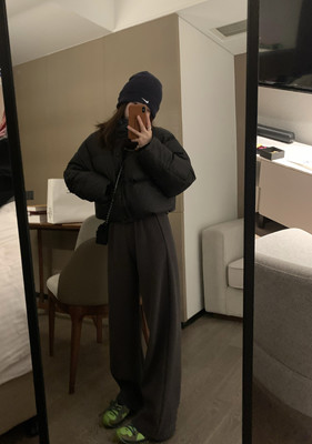ju显比例显瘦短款肯豆羽绒服