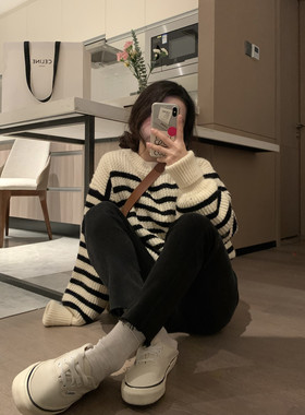 VEEE 裤型真的很好修饰腿型显瘦显腿直 黑色毛边烟管小直筒牛仔裤