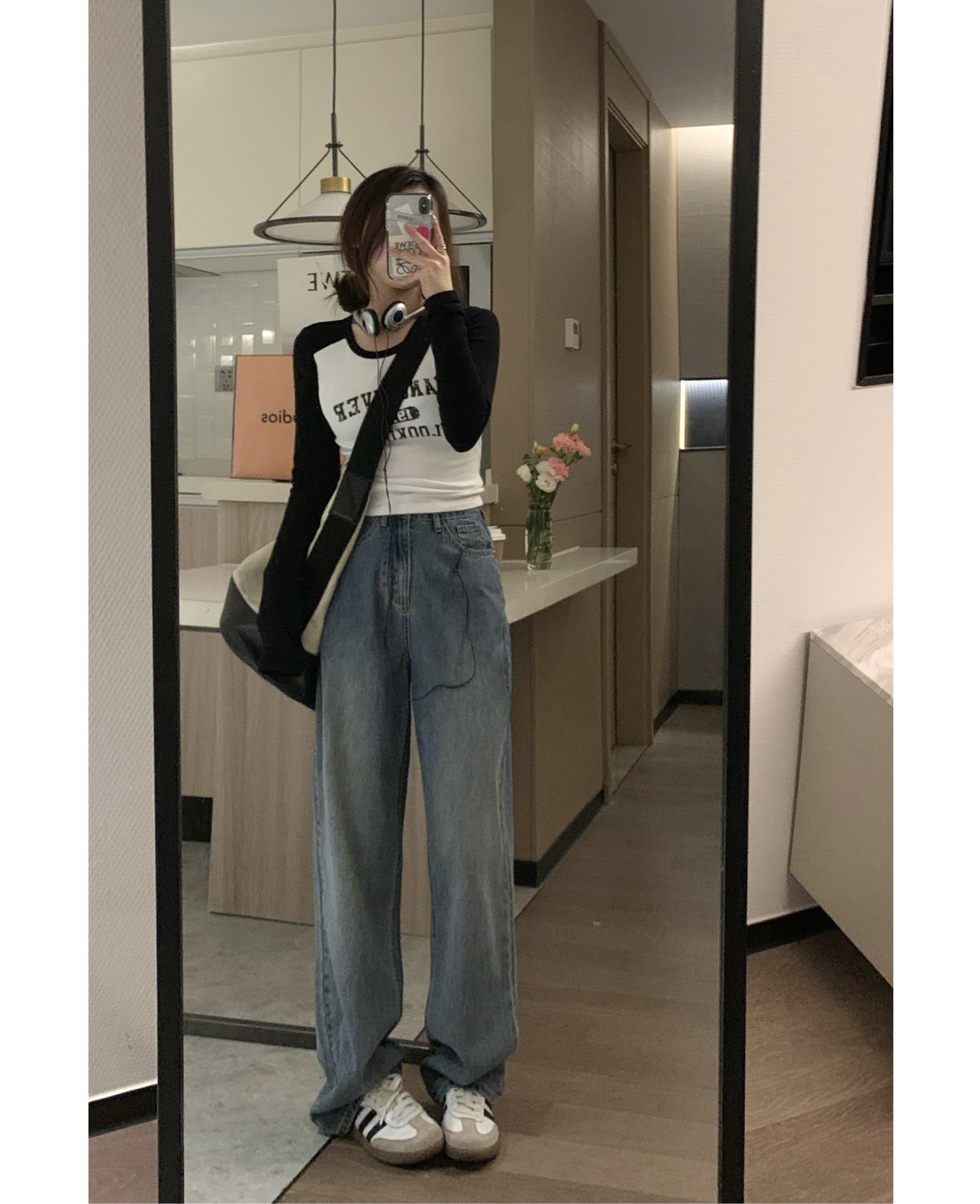 圆领插肩袖字母印花长袖修身T