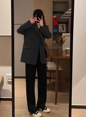 Veee 很显瘦的内开叉 小细节黑色高腰直筒慵懒阔腿百搭休闲运动裤