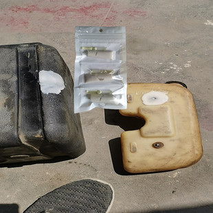 PE塑料尿素箱漏液专用修补胶防腐蚀货车橡胶柴油罐侧面底部裂缝渗