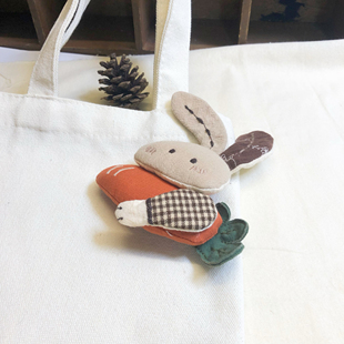 日系布艺森系森女胸针手作新款 日韩百搭饰品可爱小兔子胡萝卜配饰