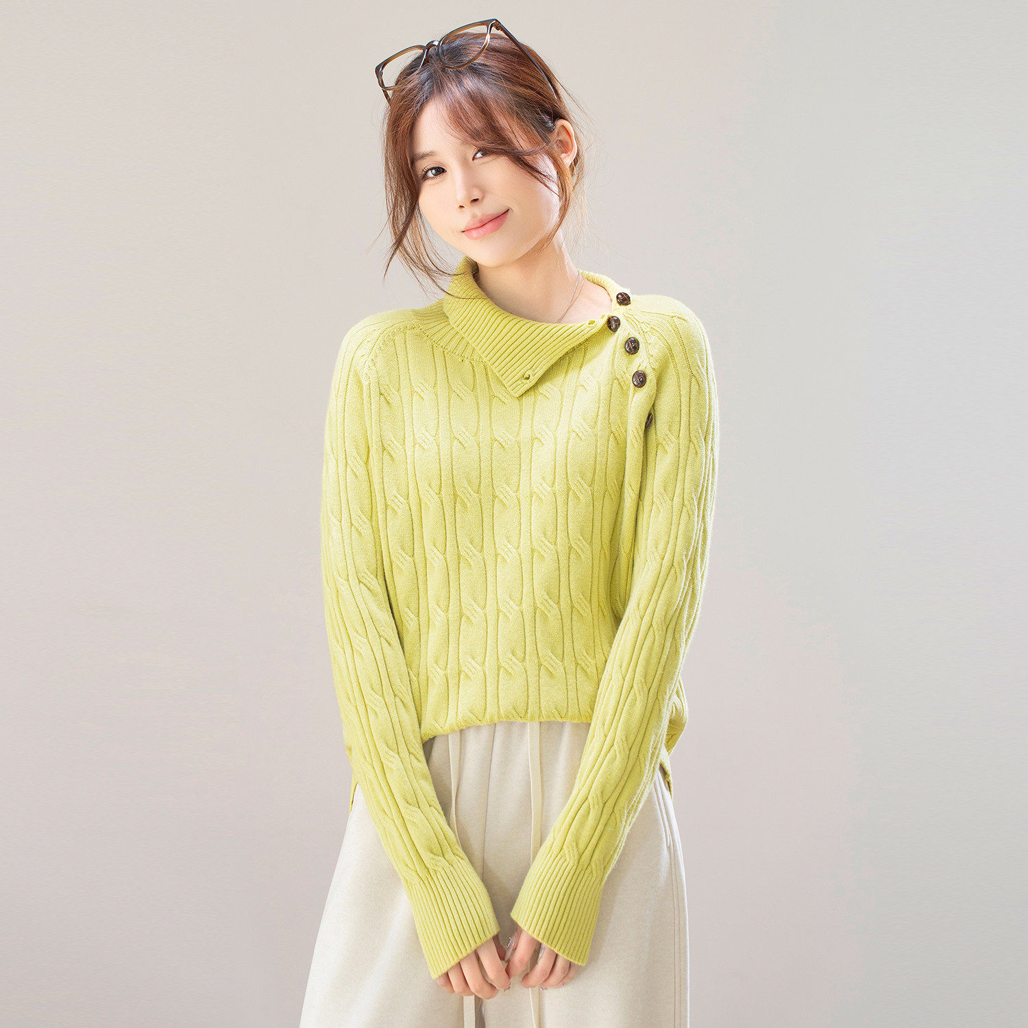 黄色麻花纹翻领针织衫毛衣女春秋2026年新款半高领套头打底衫上衣