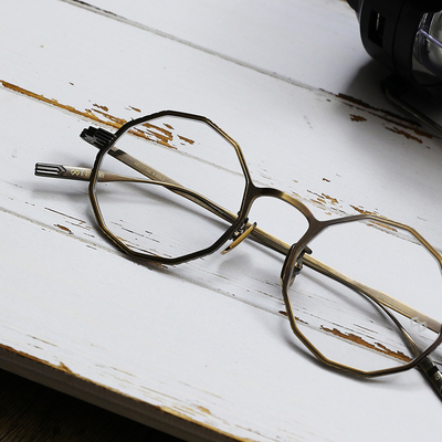 OGxOLIVERGOLDSMITH