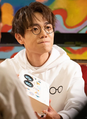 林家谦WhiteSummer演唱会周边连帽卫衣港乐潮流歌迷粉丝应援服夏