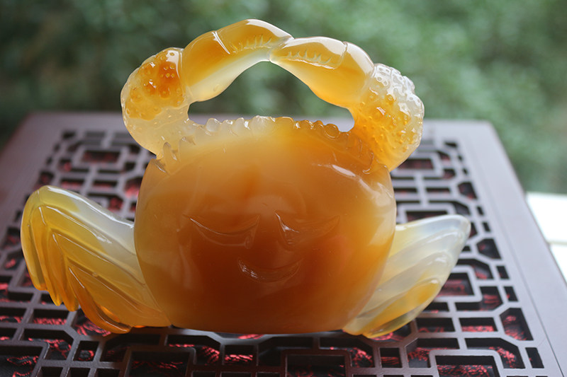 玛瑙玉髓帝王蟹摆件玉石螃蟹茶宠招财把件八方来财横财精工雕件
