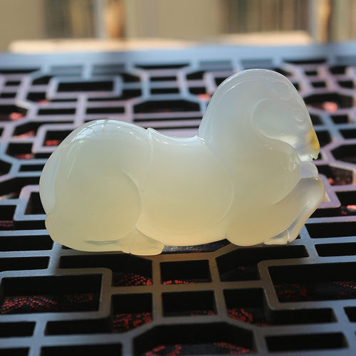 玉马雅古珠宝手工雕刻