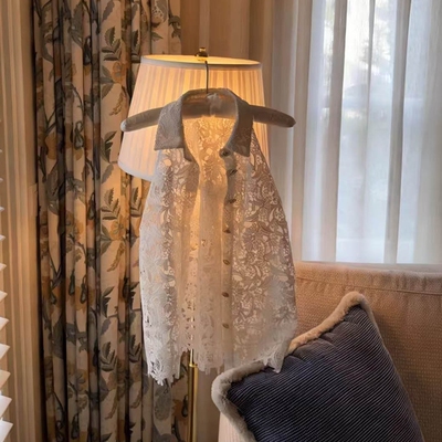 致感小香立体水溶蕾丝女无袖衬衫