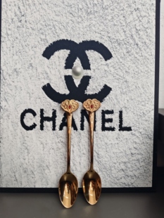 A34 食品级不锈钢钛金搅拌勺甜品勺ins金色小勺子如意勺2个