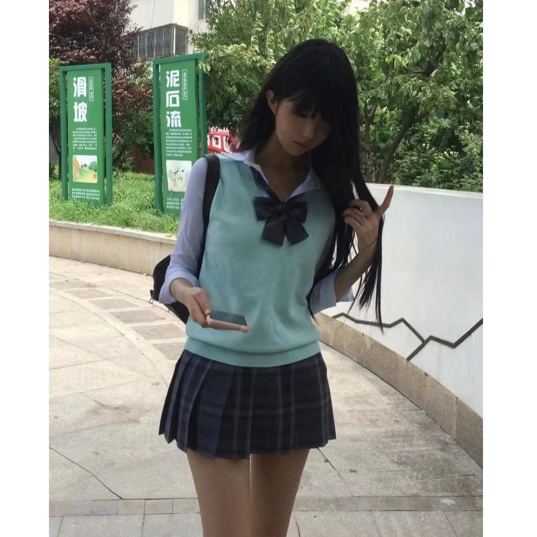 胖MM大码校供感JK制服马甲背心秋冬款针织衫V领毛衣叠穿上衣套装