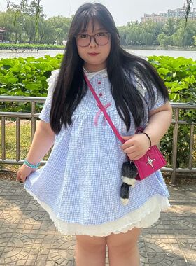 胖MM大码韩系甜美蓝色格子娃娃领上衣女夏季高腰短裙裤显瘦连衣裙