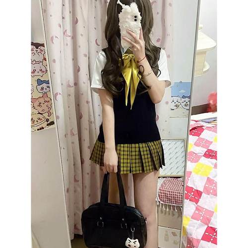 胖MM大码套装向日葵日系JK制服基础背心马甲学院风叠穿校供感上衣