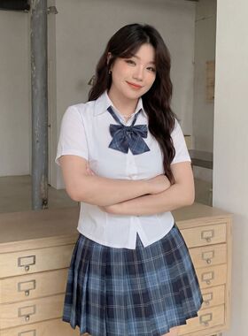 胖MM大码收腰衬衫格裙三件套夏冈梨田jk制服套装女纯欲风辣妹显瘦