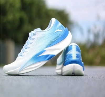 安踏C202 6代心跳氮科技专业竞速碳板跑鞋男减震运动鞋112525575