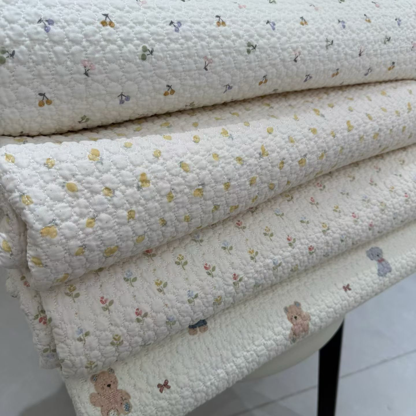 韩系小碎花纯棉床盖 全棉夹棉绗缝床单 单人双人榻榻米床盖四季