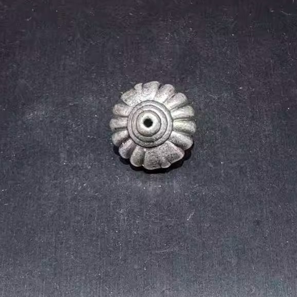 精工合金高保色太阳花灯笼隔珠