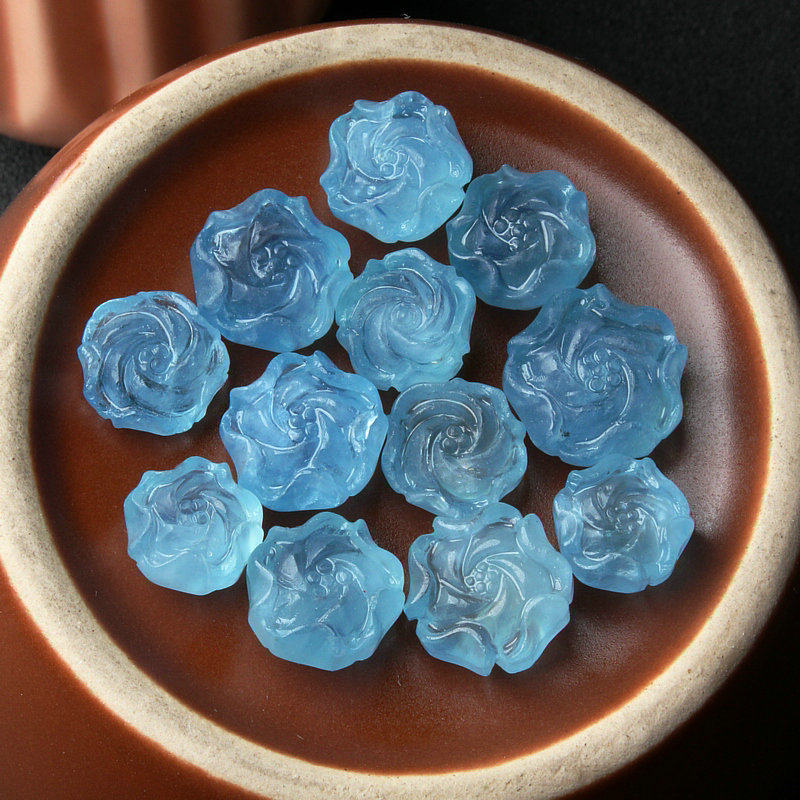 纯天然冰种海蓝宝小花吊坠蓝色立体玫瑰花精致雕刻男女天然水晶