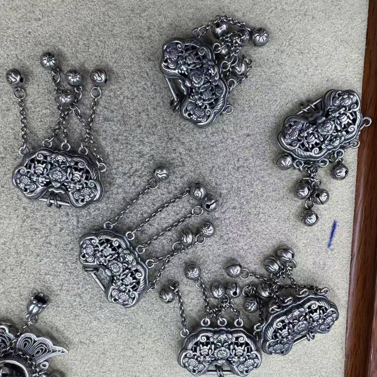 DIY精工三七老银做旧款蜜蜂镂空锁手工编绳文玩配饰配件项链吊坠,饰品/流行首饰/时尚饰品新,银饰吊坠,淘宝优惠券,粉丝福利购,淘宝优惠卷