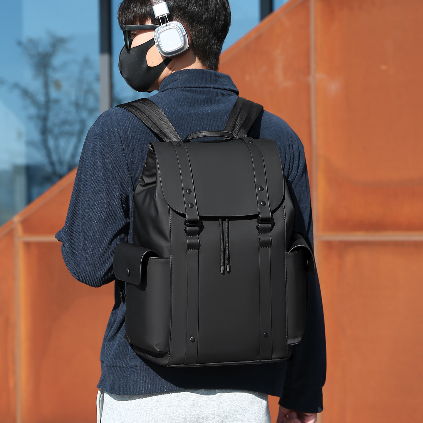 防水商务双肩包男休闲机能背包出差旅行登机包通勤包大学生书包男