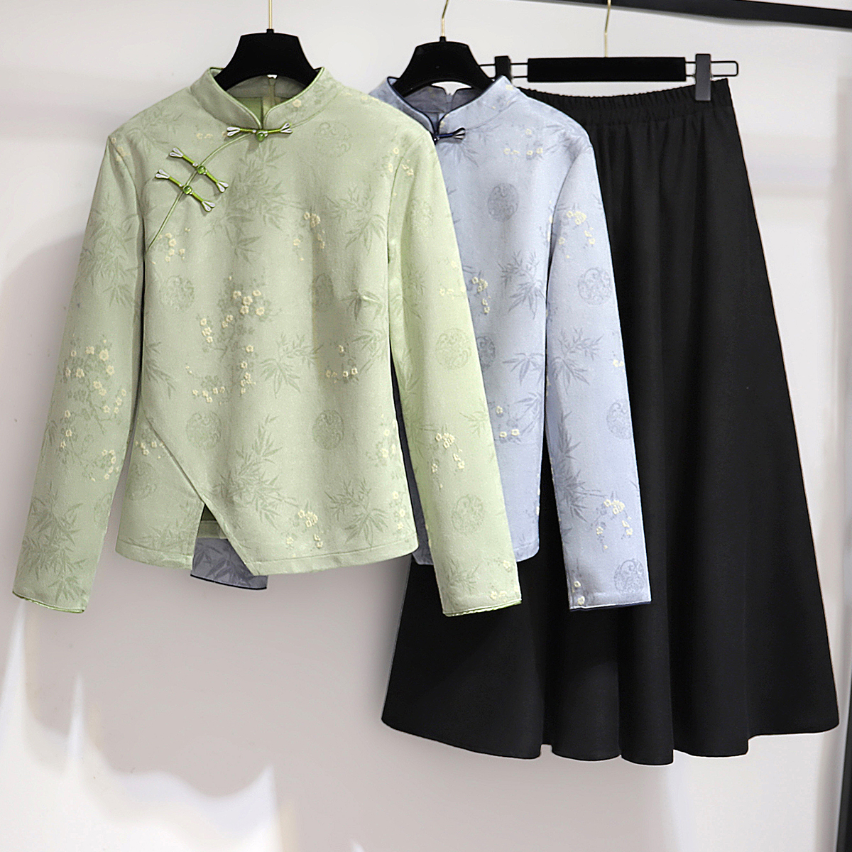 秋冬新中式国风盘扣麂皮绒衬衫女秋别致开叉打底衫旗袍领小上衣