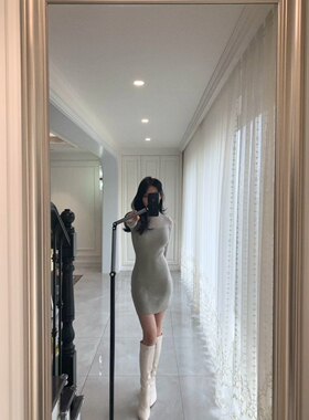 22老师，换日线_微透透心机高领针织连衣裙女冬内搭打底收腰短裙
