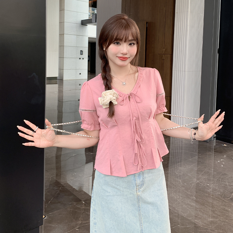 小波家2025夏季胖mm法式浪漫粉色V领温柔系带显示小衫