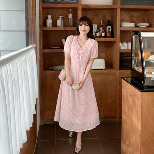 胖mm法式 小波家2025夏季 甜美碎花v领收腰显瘦连衣裙