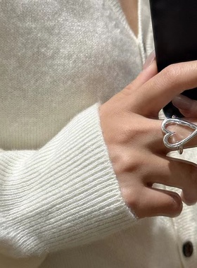 925纯银简约镂空爱心戒指