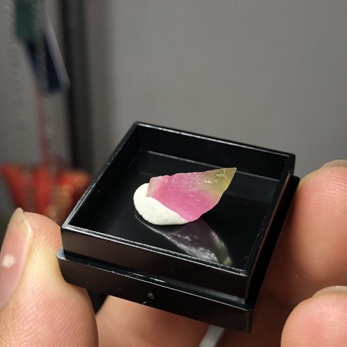 电气石西瓜碧玺天然矿物晶体标本猫矿石能量石晶科普教学毕业礼品