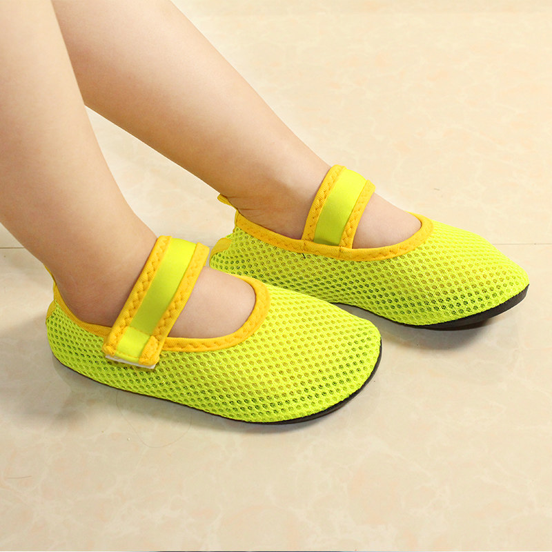 Pantoufles enfants en autre pour été - semelle caoutchouc antidérapant - Ref 986405 Image 4