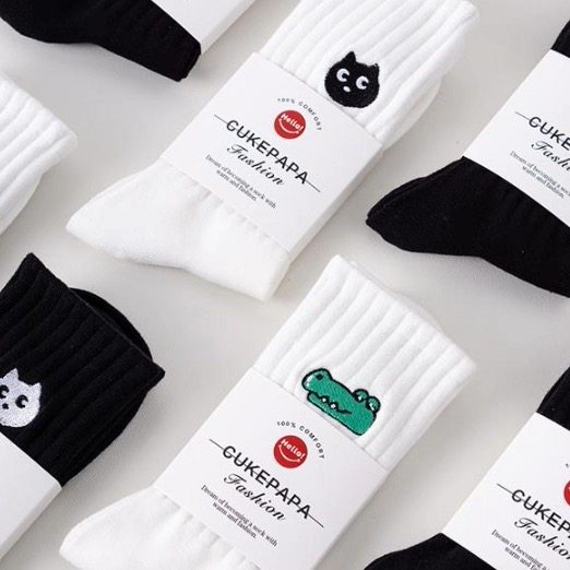 男生秋冬袜子中筒袜ins潮白色棉袜卡通刺绣黑色运动潮流长筒袜