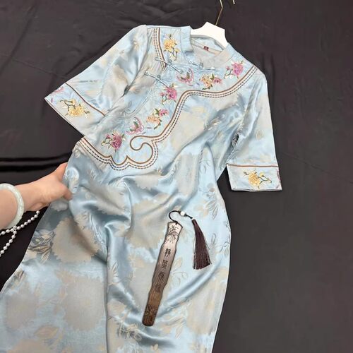 中式国风改良旗袍连衣裙女2026新款夏季气质显瘦立领斜襟刺绣裙子