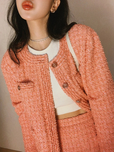 小香春夏预告系列粉色圆领溜肩宽松长袖 单排扣女短外套